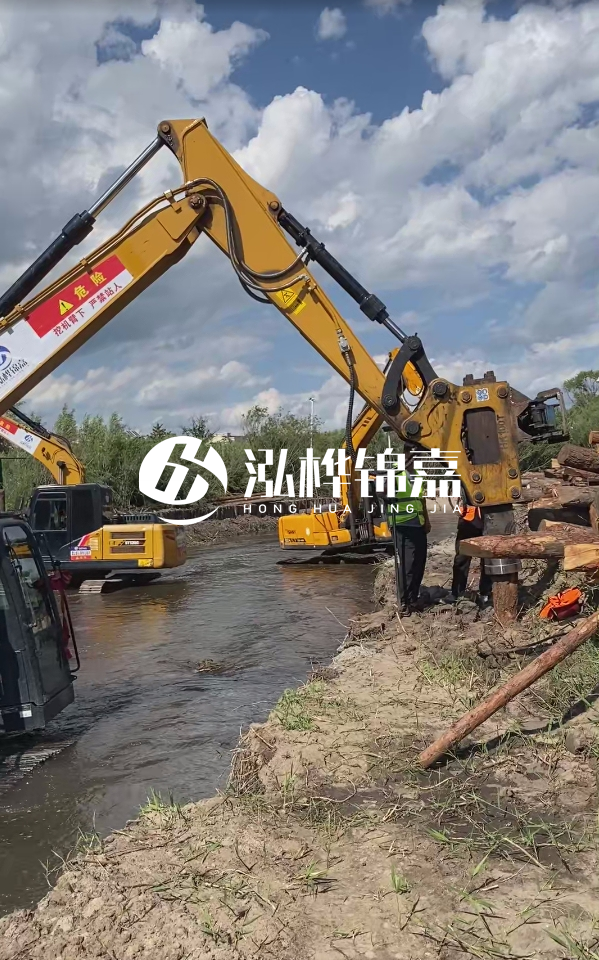 重慶打松木樁專業(yè)施工隊(duì)-4米松木桿小頭十公分多少錢？