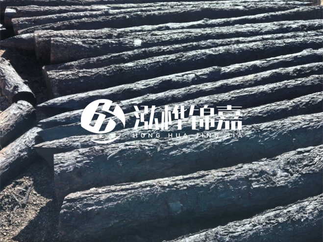 經(jīng)過(guò)防腐處理的松木樁價(jià)格貴多少？炭化處理的松木樁貴多少？